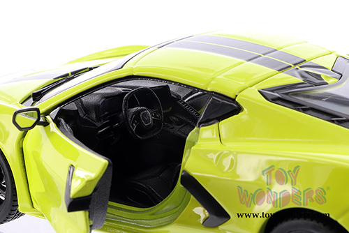 Showcasts Collectibles - Chevrolet&reg; Corvette&reg; Stingray Coupe Z51 (2020, 1/24 scale diecast model car, Asstd.) 34527D4