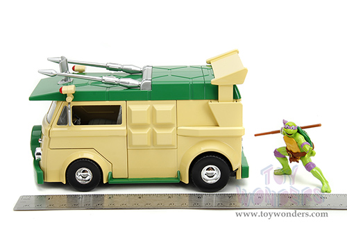 Jada Toys - Hollywood Rides | Party Wagon with Donatello Diecast Figure "Teenage Mutant Ninja Turtles" (1/24, diecast model car, Green/Beige) 34529