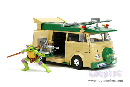 Jada Toys - Hollywood Rides | Party Wagon with Donatello Diecast Figure "Teenage Mutant Ninja Turtles" (1/24, diecast model car, Green/Beige) 34529