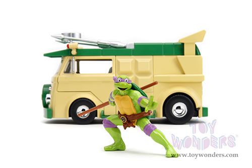 Jada Toys - Hollywood Rides | Party Wagon with Donatello Diecast Figure "Teenage Mutant Ninja Turtles" (1/24, diecast model car, Green/Beige) 34529