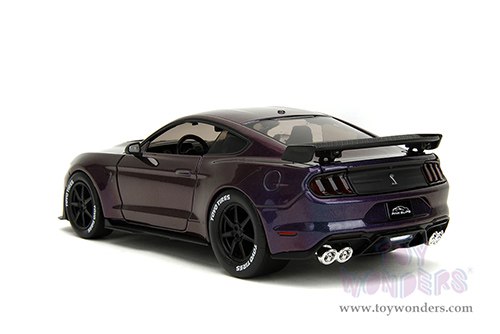 Jada Toys Pink Slips - Ford Mustang Shelby® GT500® with Display Base (2020, 1/24 scale diecast model car, Iridescent Purple-Blue) 34894