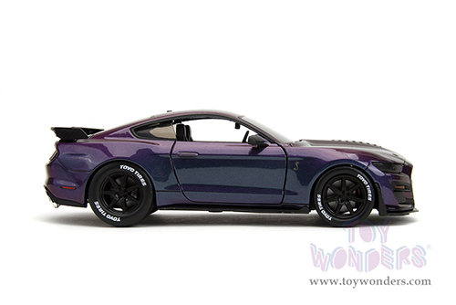 Jada Toys Pink Slips - Ford Mustang Shelby® GT500® with Display Base (2020, 1/24 scale diecast model car, Iridescent Purple-Blue) 34894