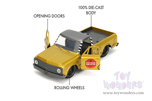 Jada Toys - Hollywood Rides | Chevrolet® Cheyenne™ Pickup Disney "WALL-E " (1972, 1/32 scale diecast model car, Gold) 34925/24