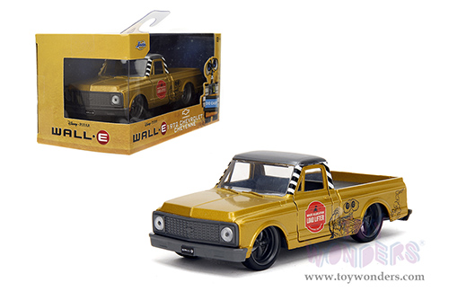 Jada Toys - Hollywood Rides | Chevrolet® Cheyenne™ Pickup Disney "WALL-E " (1972, 1/32 scale diecast model car, Gold) 34925/24