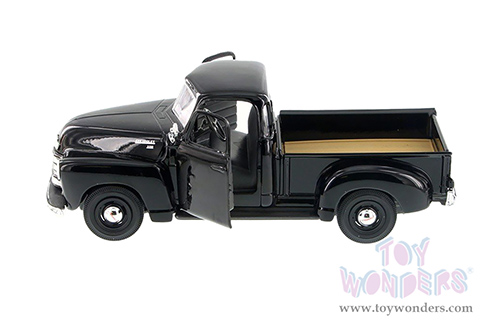 Showcasts Collectibles - Ford F-1 & Chevy 3100 Pickup Trucks (1948/ 1950, 1/24 scale diecast model car, Asstd.) 34935/52D