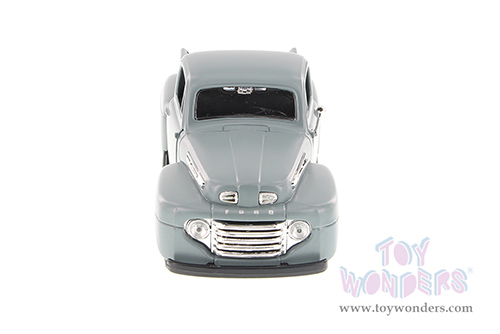 Showcasts Collectibles - Ford F-1 & Chevy 3100 Pickup Trucks (1948/ 1950, 1/24 scale diecast model car, Asstd.) 34935/52D