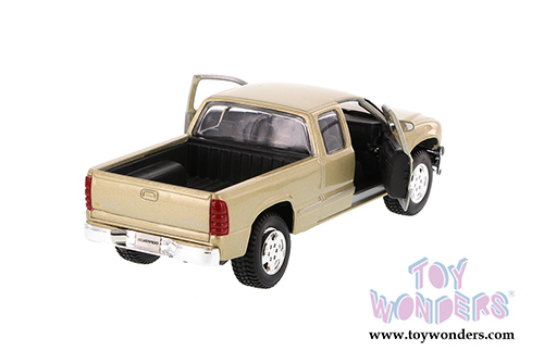 Showcasts Collectibles - Chevy&reg; Silverado Pickup Truck (1/27 scale diecast model car, Asstd.) 34941/2