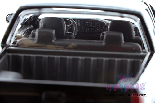 Showcasts Collectibles - Chevy&reg; Silverado Pickup Truck (1/27 scale diecast model car, Asstd.) 34941/2