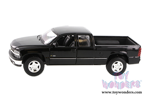 Showcasts Collectibles - Chevy&reg; Silverado Pickup Truck (1/27 scale diecast model car, Asstd.) 34941/2