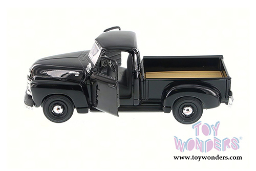 Showcasts Collectibles - Chevy 3100 Pickup Truck (1950, 1/24 scale diecast model car, Asstd.) 34952