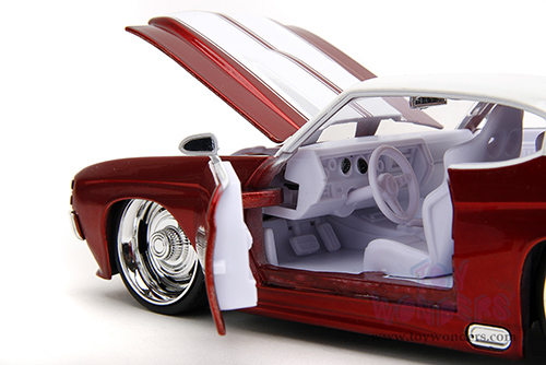 Jada Toys Bigtime Muscle - Chevrolet® Chevelle® SS Hardtop (1971, 1/24 scale diecast model car, Candy Red/White) 35020