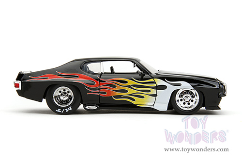 Jada Toys Bigtime Muscle - Pontiac® GTO® Judge Hardtop (1971, 1/24 scale diecast model car, Black with Flames) 35022