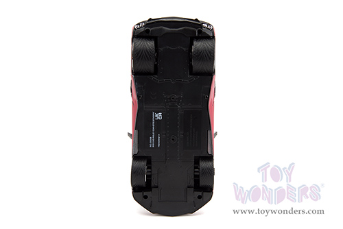 Jada Toys Pink Slips - Chevrolet® Corvette® Stingray™ with Display Base (2020, 1/24 scale diecast model car, Metallic Gray/Pink) 35068