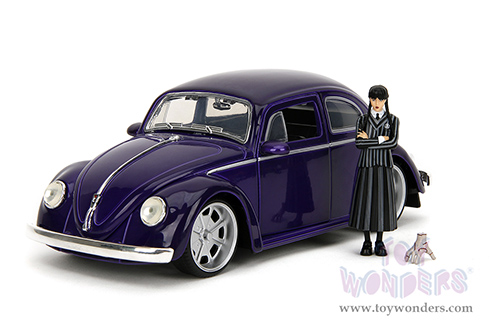 Jada Toys - Hollywood Rides | Volkswagen Beetle with Wednesday Addams and Thing Diecast Figures (1/24, diecast model car, Purple) 35131
