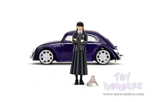 Jada Toys - Hollywood Rides | Volkswagen Beetle with Wednesday Addams and Thing Diecast Figures (1/24, diecast model car, Purple) 35131