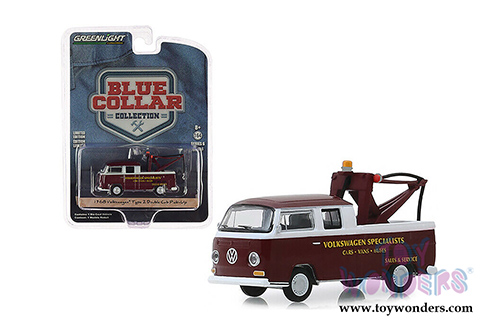 Greenlight - Blue Collar Collection Series 6 | Volkswagen Type 2 Double Cap Tow Truck Doka with Drop in Tow Hook (1968, 1/64 scale diecast model car, Metallic Burgundy) 35140A/48