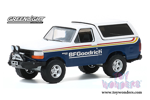 Greenlight - All Terrain Series 10 Assortment (1/64 scale diecast model car, Asstd.) 35170/48