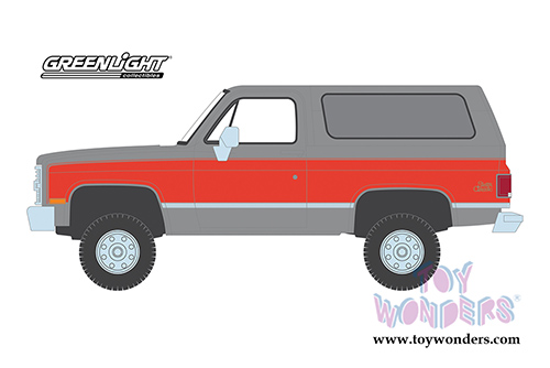 Greenlight - All Terrain Series 10 | GMC&reg; Jimmy Sierra Classic (Lifted) (1984, 1/64 scale diecast model car, Silver/Red) 35170D/48