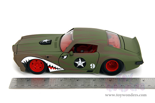 Jada Toys Bigtime Muscle - Pontiac® Firebird® #9 Hardtop (1972, 1/24 scale diecast model car, Green Camouflage/w Flames) 35212