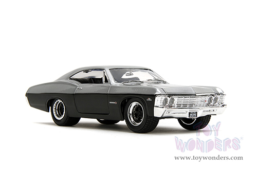 Jada Toys Bigtime Muscle - Chevrolet® Impala™ SS™ Hardtop (1967, 1/24 scale diecast model car, Silver/Black) 35217