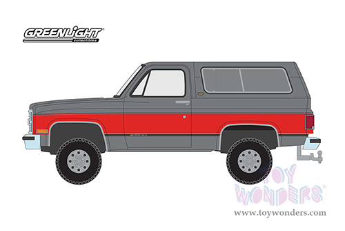 Greenlight - All Terrain Series 13 | Chevrolet&reg; K5 Blazer 1500 Lifted (1990, 1/64 scale diecast model car, Gray/Fire Red stripes) 35230D/48