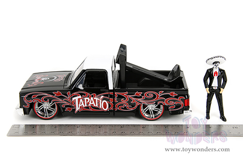 Jada Toys - Hollywood Rides | 1985 Chevrolet® C10 Pickup Truck with Charro Man figure - Tapatio Day of The Dead (1985, 1/24, diecast model car, Black with red/w White top) 35476