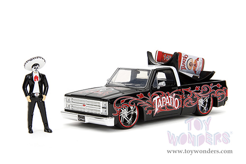 Jada Toys - Hollywood Rides | 1985 Chevrolet® C10 Pickup Truck with Charro Man figure - Tapatio Day of The Dead (1985, 1/24, diecast model car, Black with red/w White top) 35476