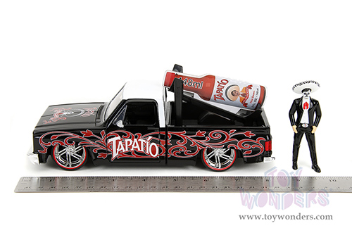 Jada Toys - Hollywood Rides | 1985 Chevrolet® C10 Pickup Truck with Charro Man figure - Tapatio Day of The Dead (1985, 1/24, diecast model car, Black with red/w White top) 35476