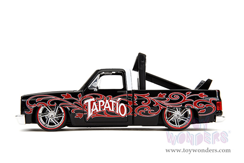 Jada Toys - Hollywood Rides | 1985 Chevrolet® C10 Pickup Truck with Charro Man figure - Tapatio Day of The Dead (1985, 1/24, diecast model car, Black with red/w White top) 35476