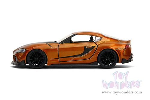 Jada Toys Fast & Furious - Toyota Supra F9 (2020, 1/32 scale diecast model car, Candy Orange/W Black Stripes) 35632