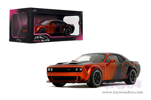 Jada Toys Pink Slips - Dodge Challenger SRT Hellcat Redeye Widebody with Display Base (2015, 1/18 scale diecast model car, Orange/Black) 35722