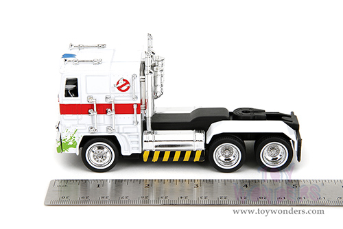 Jada Toys - Hollywood Rides | TRANSFORMERS G1 Optimus Prime® Truck Ghostbusters Ecto-1 Crossover (1/32, diecast model car, White) 35862