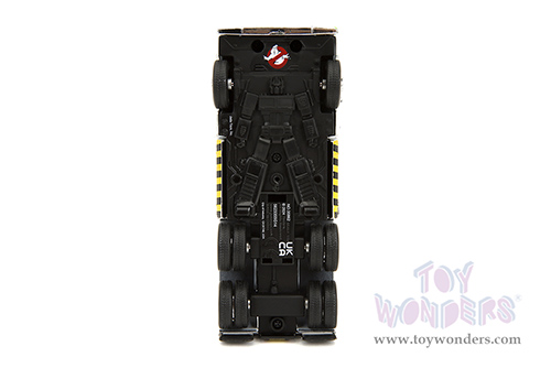 Jada Toys - Hollywood Rides | TRANSFORMERS G1 Optimus Prime® Truck Ghostbusters Ecto-1 Crossover (1/32, diecast model car, White) 35862