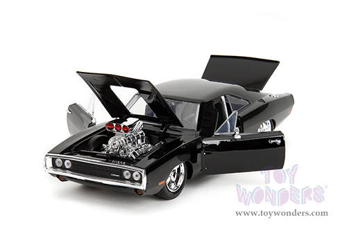 Jada Toys Fast & Furious - Dom's Dodge Charger R/T with Dom Diecast Figure (1/24 scale diecast model car, Black) 35907