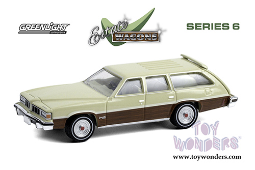 Greenlight - Estate Wagons Series 6 | Pontiac&reg; Grand LeMans Safari (1976, 1/64 scale diecast model car, Bavarian Cream/Woodgrain) 36010D/48