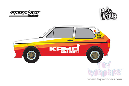  Greenlight - Club Vee-Dub Series 15 | Volkswagen Golf GTI - Kamei Auto Extras (1980, 1/64 scale diecast model car, Orange/Yellow) 36060E/48