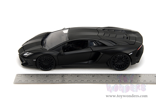 Jada Toys Fast & Furious - Shaw's Lamborghini Aventador "Furious 7" (1/24 scale diecast model car, Matte Black) 36152