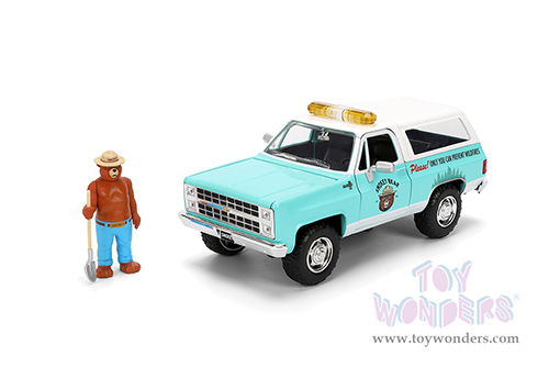 Jada Toys - Hollywood Rides | Chevrolet® Blazer with Smokey Bear™ Diecast Figure (1980, 1/24, diecast model car, Light Green) 36294