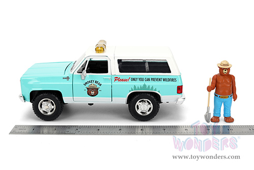 Jada Toys - Hollywood Rides | Chevrolet® Blazer with Smokey Bear™ Diecast Figure (1980, 1/24, diecast model car, Light Green) 36294