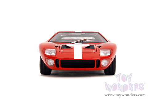 Jada Toys Pink Slips - Ford GT40 MK1 with Display Base (1968, 1/18 scale diecast model car, Red/White) 36381