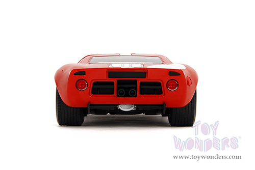 Jada Toys Pink Slips - Ford GT40 MK1 with Display Base (1968, 1/18 scale diecast model car, Red/White) 36381