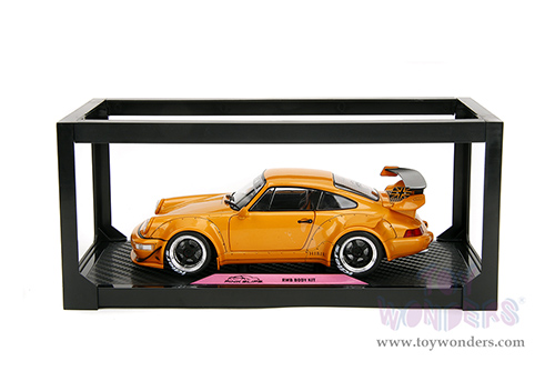Jada Toys Pink Slips - Porsche RWB Body Kit Hibiki with Display Base (2016, 1/18 scale diecast model car, Glossy Orange) 36383