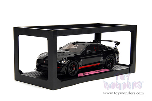 Jada Toys Pink Slips - Ford Shelby® GT500® "Code Red" with Display Base (2022, 1/18 scale diecast model car, Black) 36385