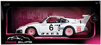 Jada Toys Pink Slips - Porsche 935 K3 #6 Bob Wollek - Henri Pescarolo Winner "Suzuka 1000KM" (1981) with Display Base (1/18 scale diecast model car, Pink/White) 36386