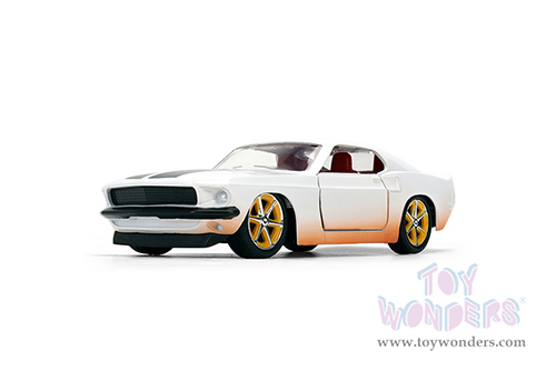 Jada Toys Fast & Furious - Roman's Ford Mustang Dirty Version - 25th Anniversary Series (1969, 1/32 scale diecast model car, White) 36394