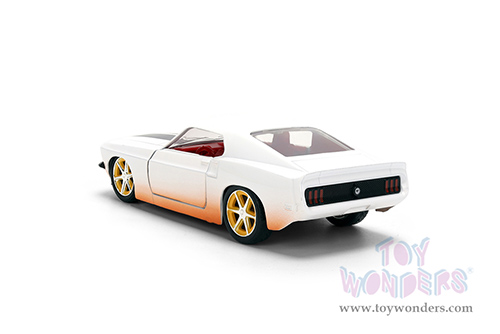 Jada Toys Fast & Furious - Roman's Ford Mustang Dirty Version - 25th Anniversary Series (1969, 1/32 scale diecast model car, White) 36394