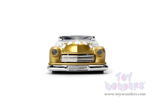 Jada Toy Bigtime Muscle - Mercury Coupe (1951, 1/24, diecast model car, White/Gold Flames) 36452