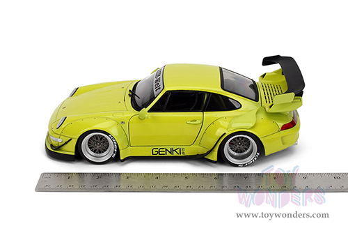 Jada Toys Pink Slips - Porsche RWB Body Kit Genki with Display Base (1/18 scale diecast model car, Lime Green) 36472