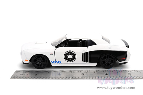 Jada Toys - Hollywood Rides | Dodge Challenger SRT8 Stormtrooper "Star Wars" (2012, 1/32 scale diecast model car, White) 36915
