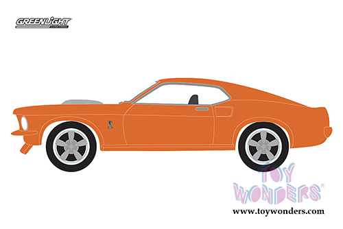 Greenlight - Mecum Auctions Series 1 | Ford Mustang Restomod (1969, 1/64 scale diecast model car, Orange/Silver) 37110A/48